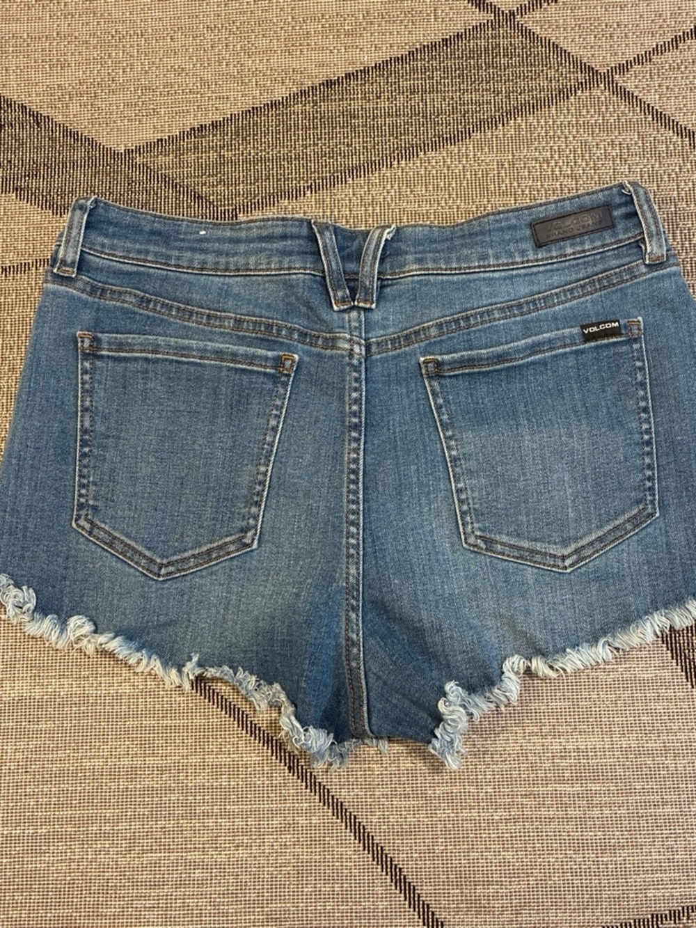 Volcom Women's Medium Blue Frayed Hem Denim Shorts